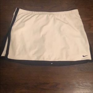 Nike drift tennis skirt